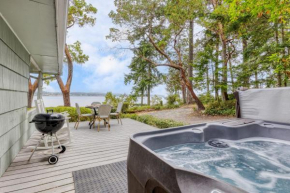 Cove Cottage by AvantStay Waterfront Views Spa